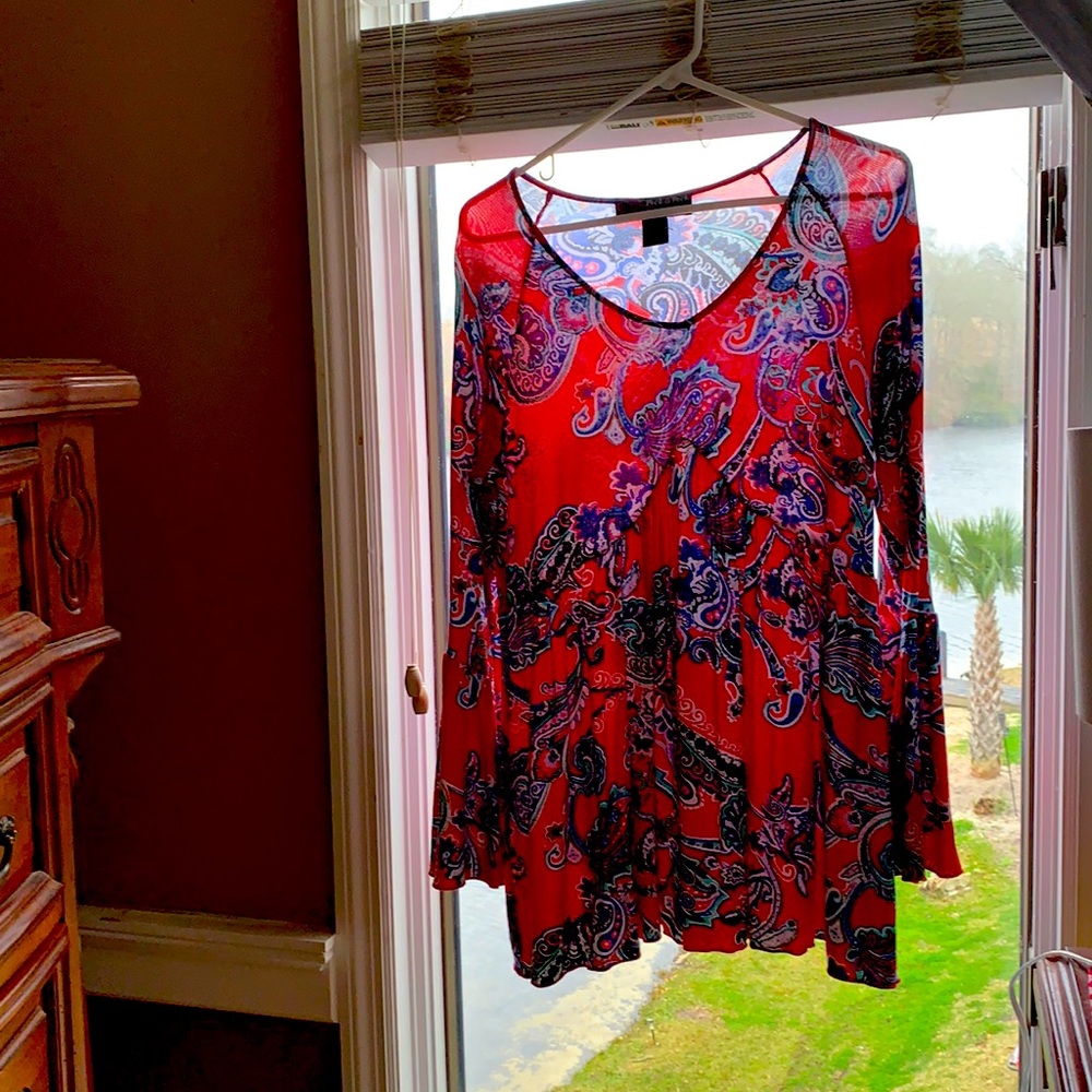 Women’s shirt